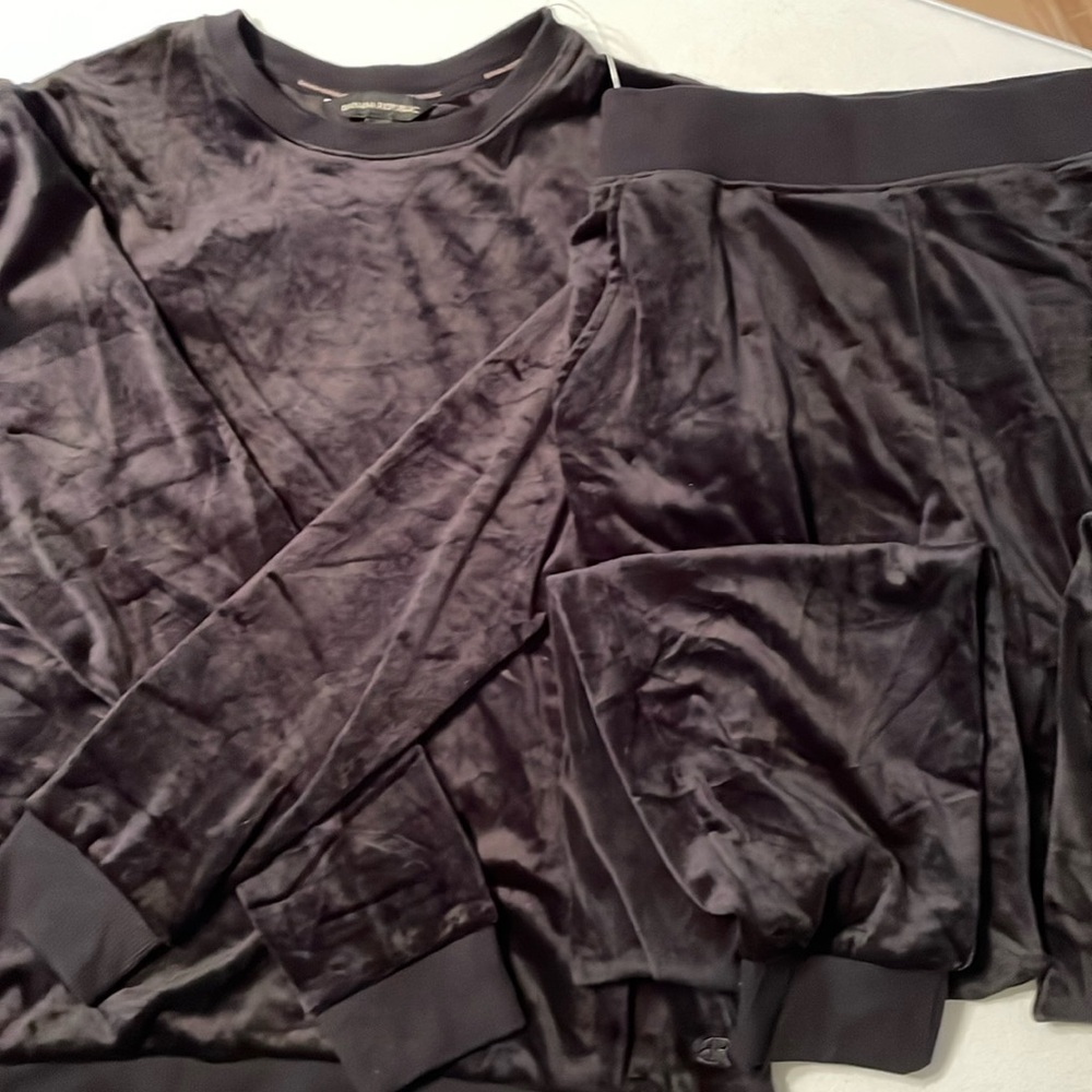 Black Velvet Sweat Set